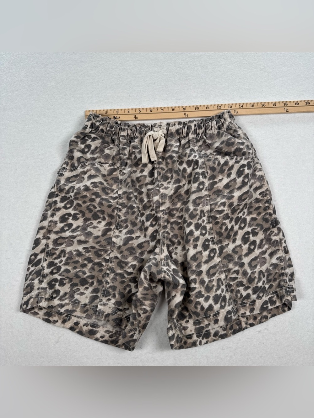 Aerie Elastic Waist Drawstring Jorts Cake Batter Women M Leopard Pull On Shorts - Picture 4 of 9